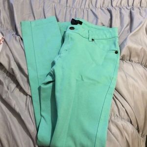 Mint Green jeggings💚